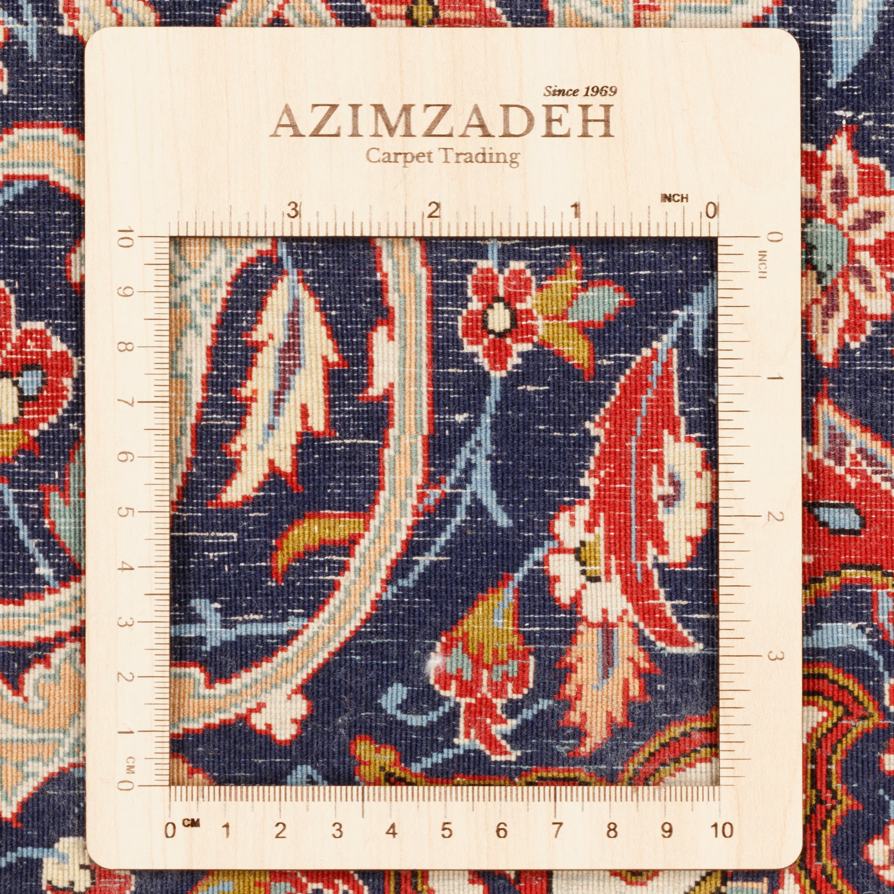 Isfahan Handmade Carpet — Lachak Toranj | Silk Pile / Silk Warp | 153 × 238 cm | SKU 10300354