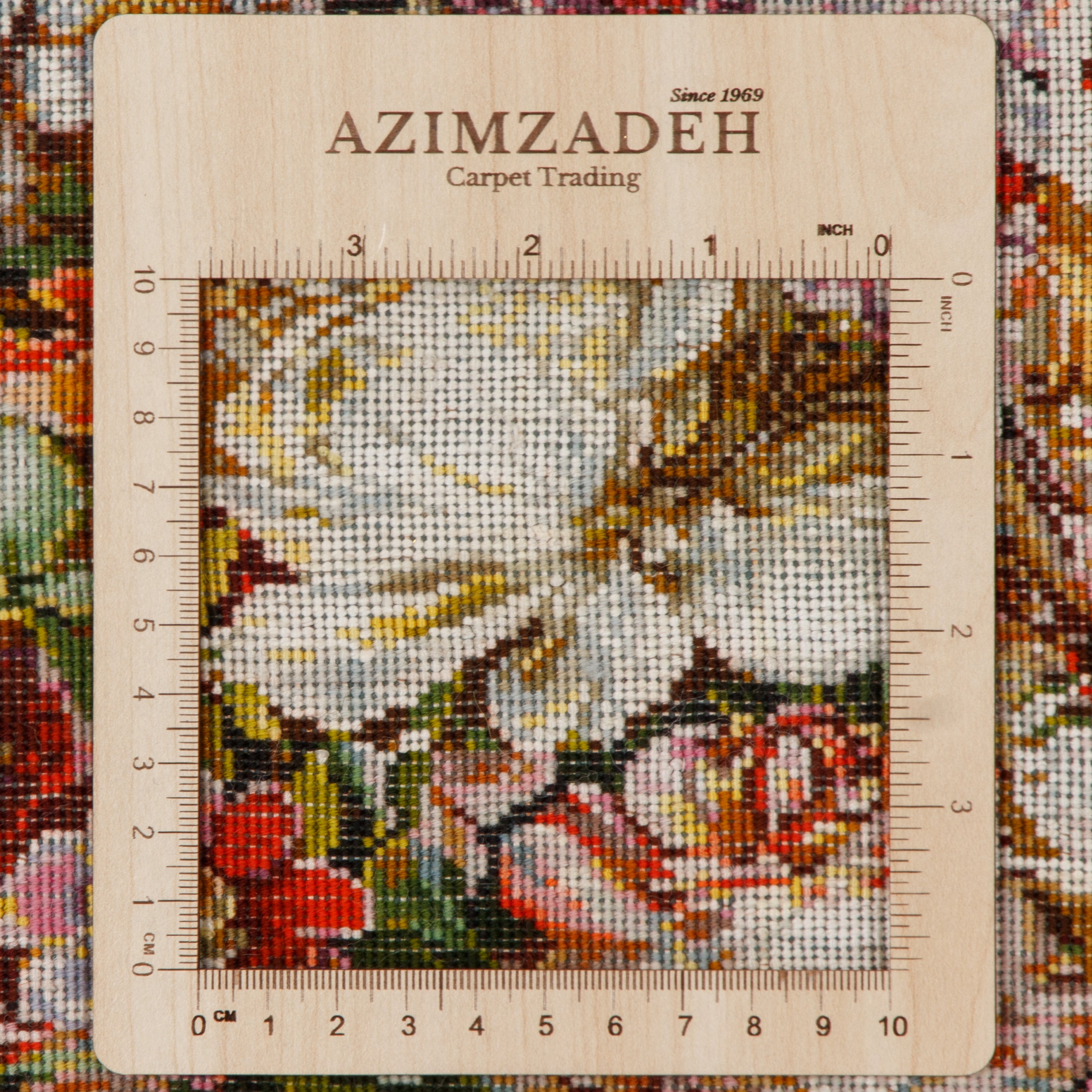لوحة جدارية من السجاد اليدوي التبريزي — ساراسار | وبر حريري / سدى حريري | 44 × 70 سم | رقم المنتج 70000884
