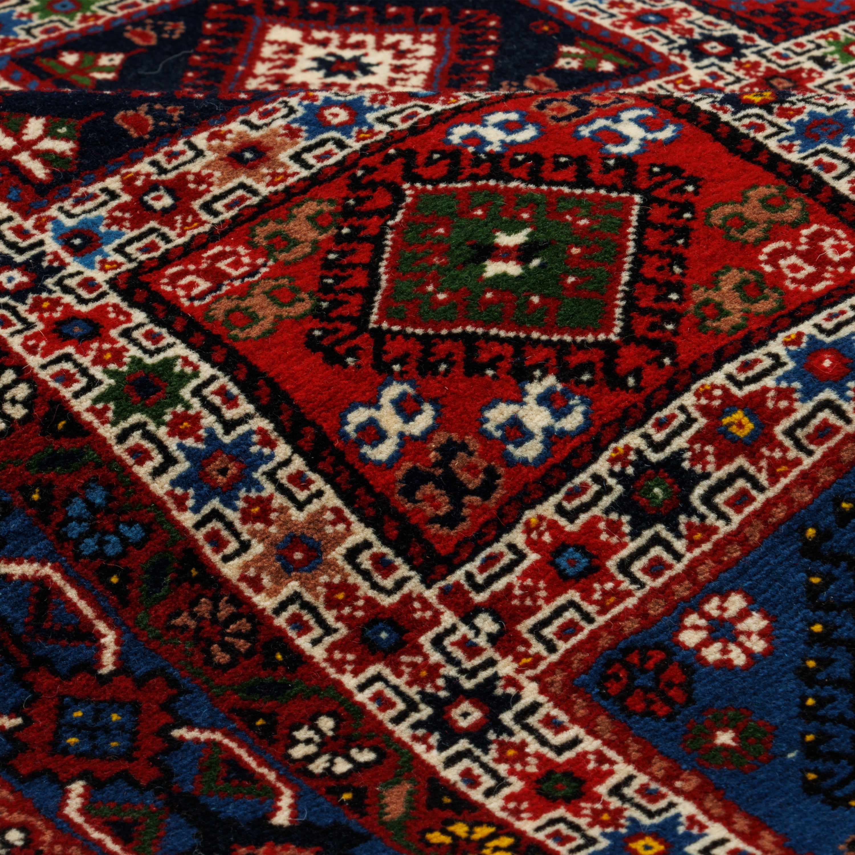 Bakhtiari Handmade Carpet — Kheshti | Full Wool | 152 × 243 cm | SKU 10300929