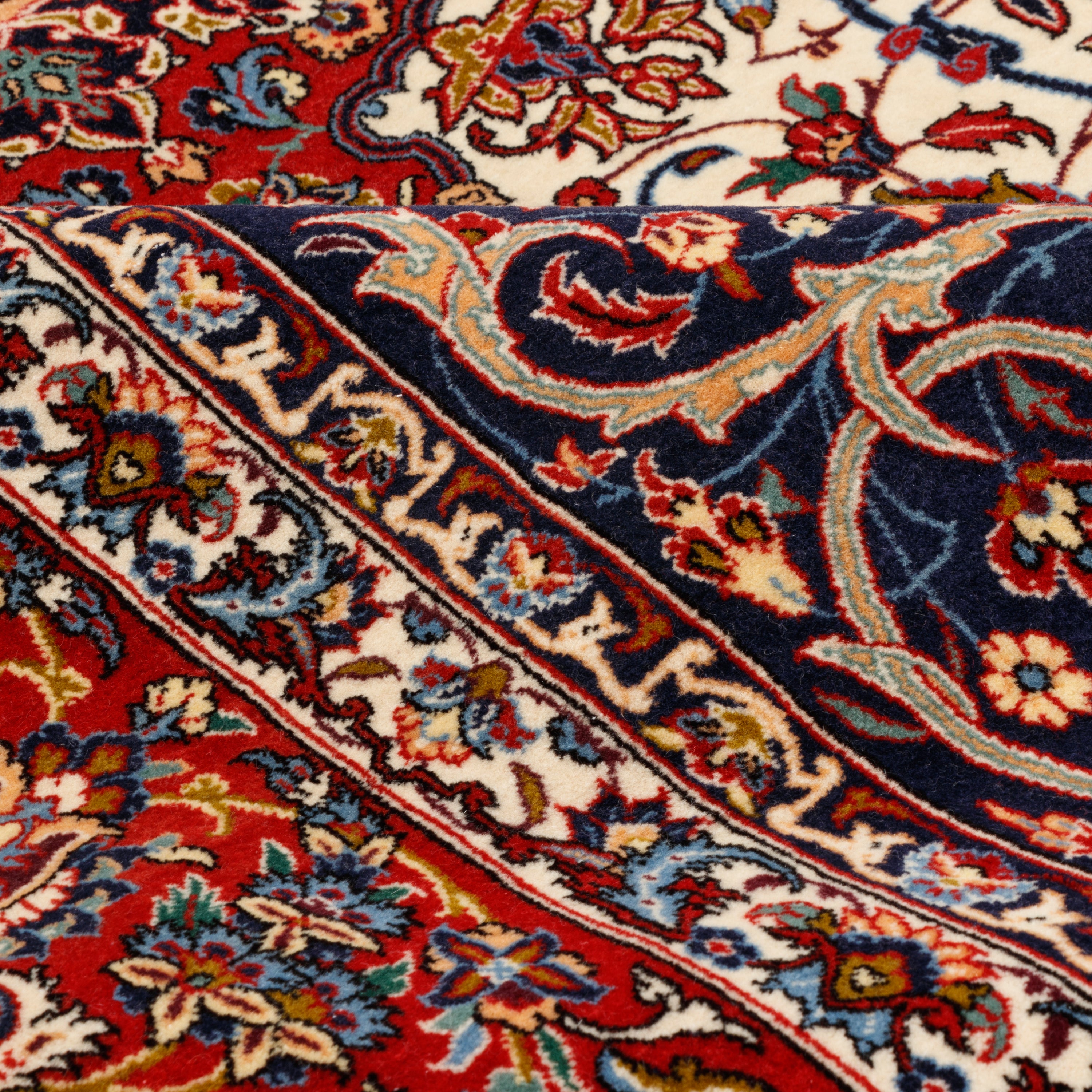 Isfahan Handmade Carpet — Lachak Toranj | Silk Pile / Silk Warp | 153 × 238 cm | SKU 10300354