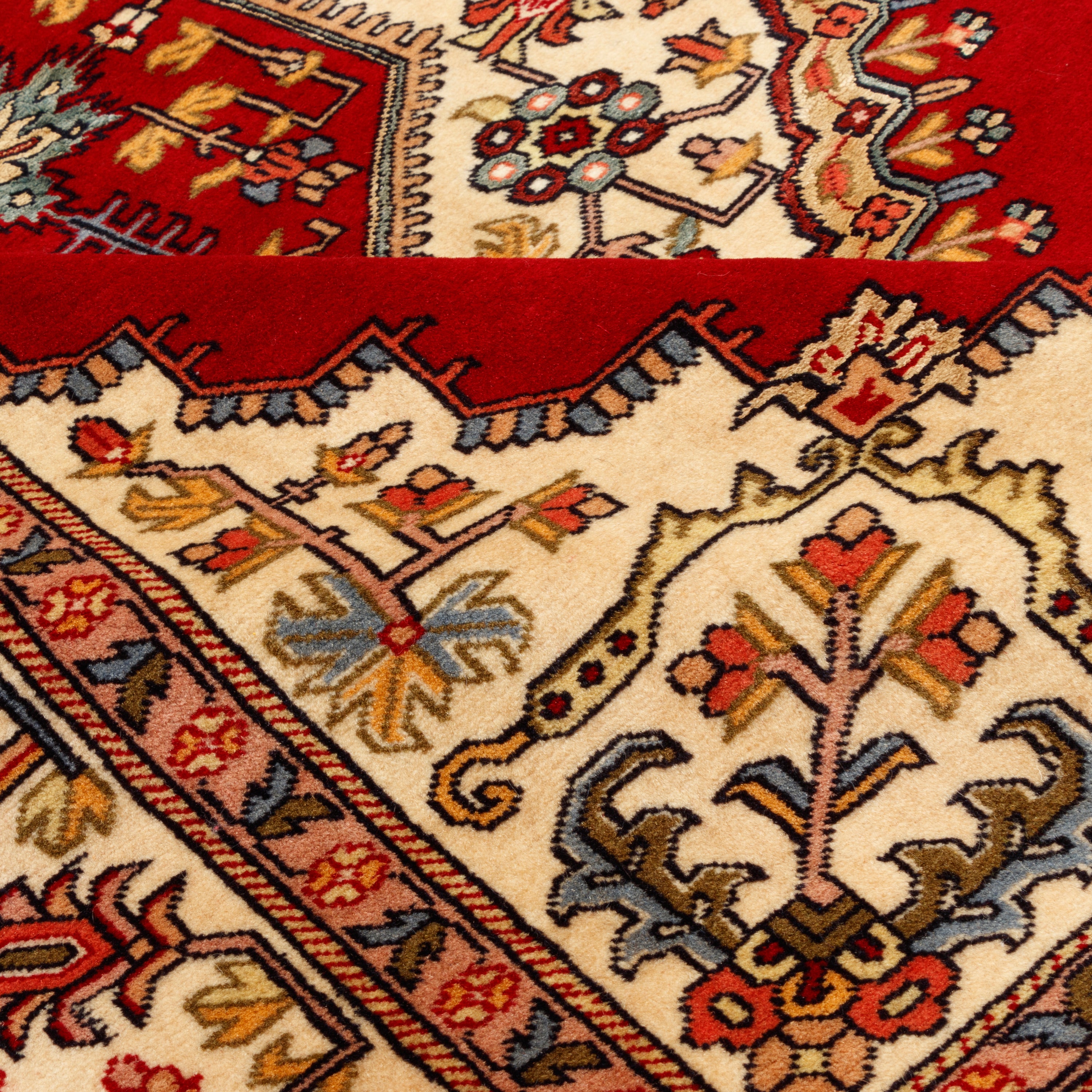 سجادة سيرجان اليدوية — كف ساده | صوف كامل | 140 × 190 سم | رمز المنتج 10200362