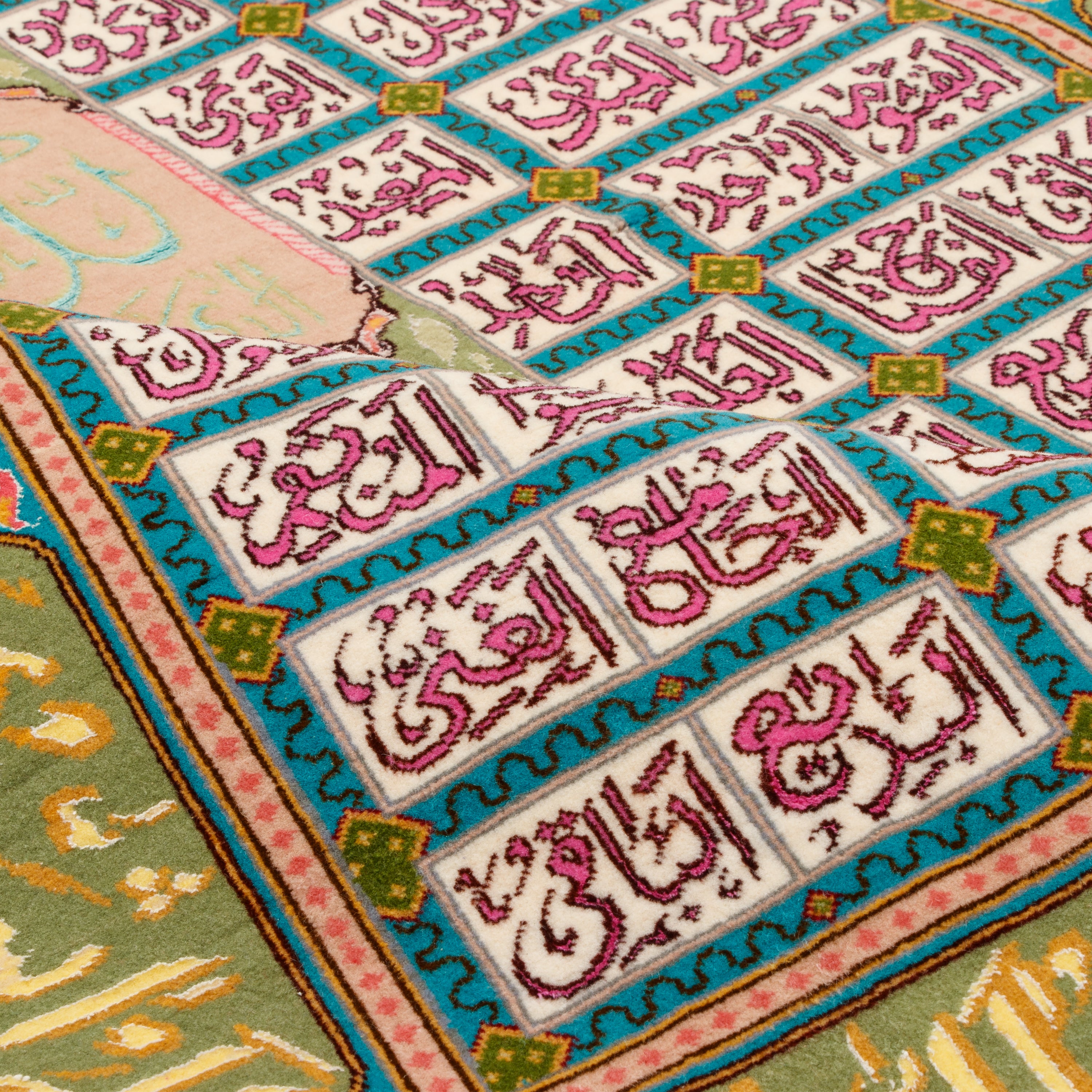 تابلو فني سجاد تبريز اليدوي – كشتي | كومة حريرية / لحمة قطنية | 105 × 160 سم | رمز المنتج 70100571